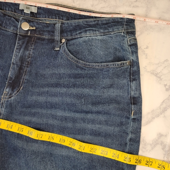 BP High Rise Mom Jean Dark Wash Distressed 18 - Picture 9 of 13